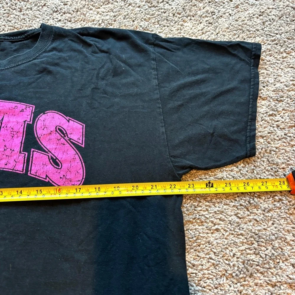 EMS Graphic T-Shirt Mens XL Black Pink Distressed Logo Medical EMT Gildan Heavy - Picture 6 of 7